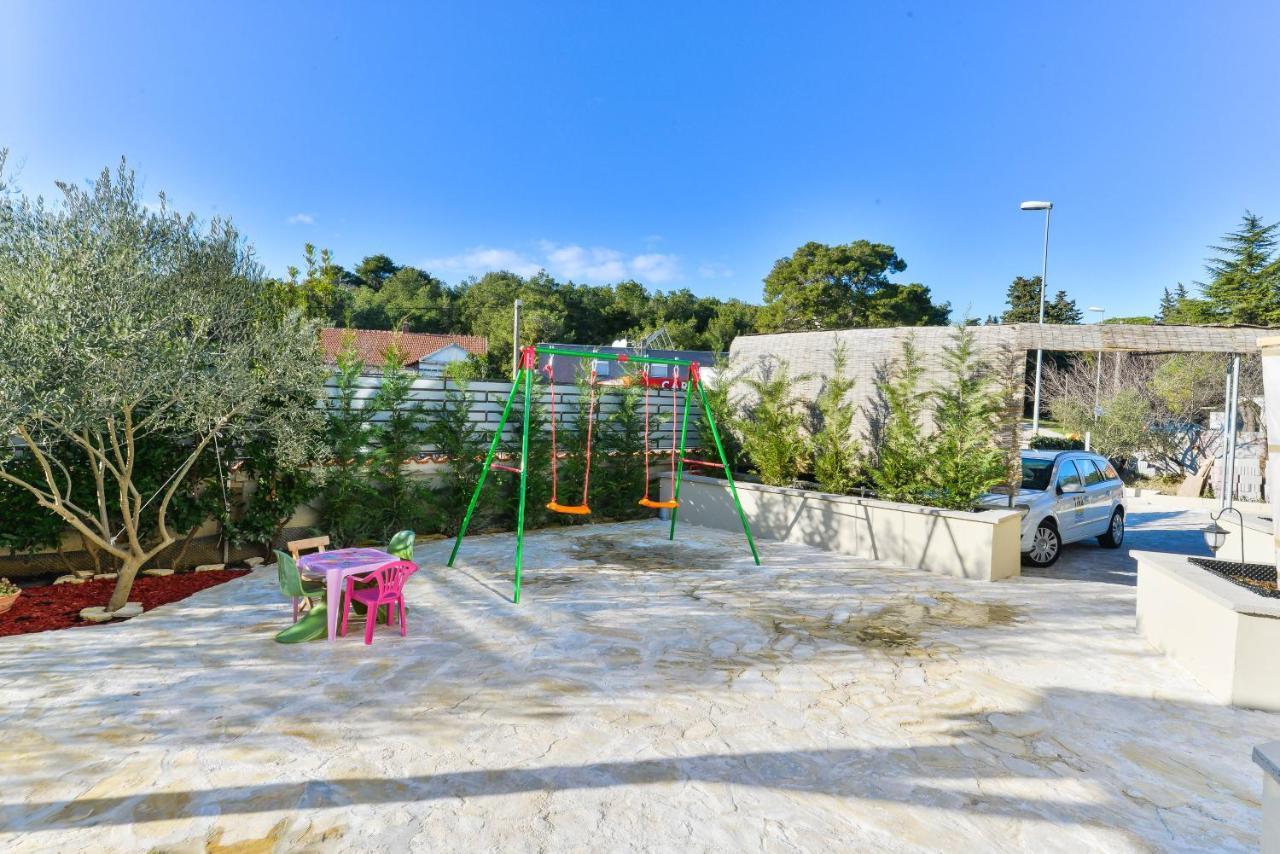 Villa Niko With Private Swimming Pool Zadar Exterior foto
